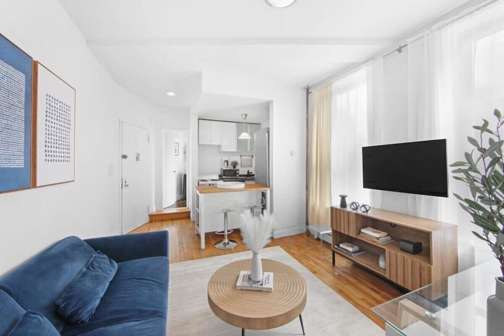 139 West Village Apt