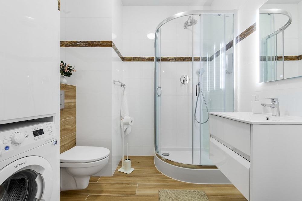 Frey Homes Suite - Blisko plazy view 4
