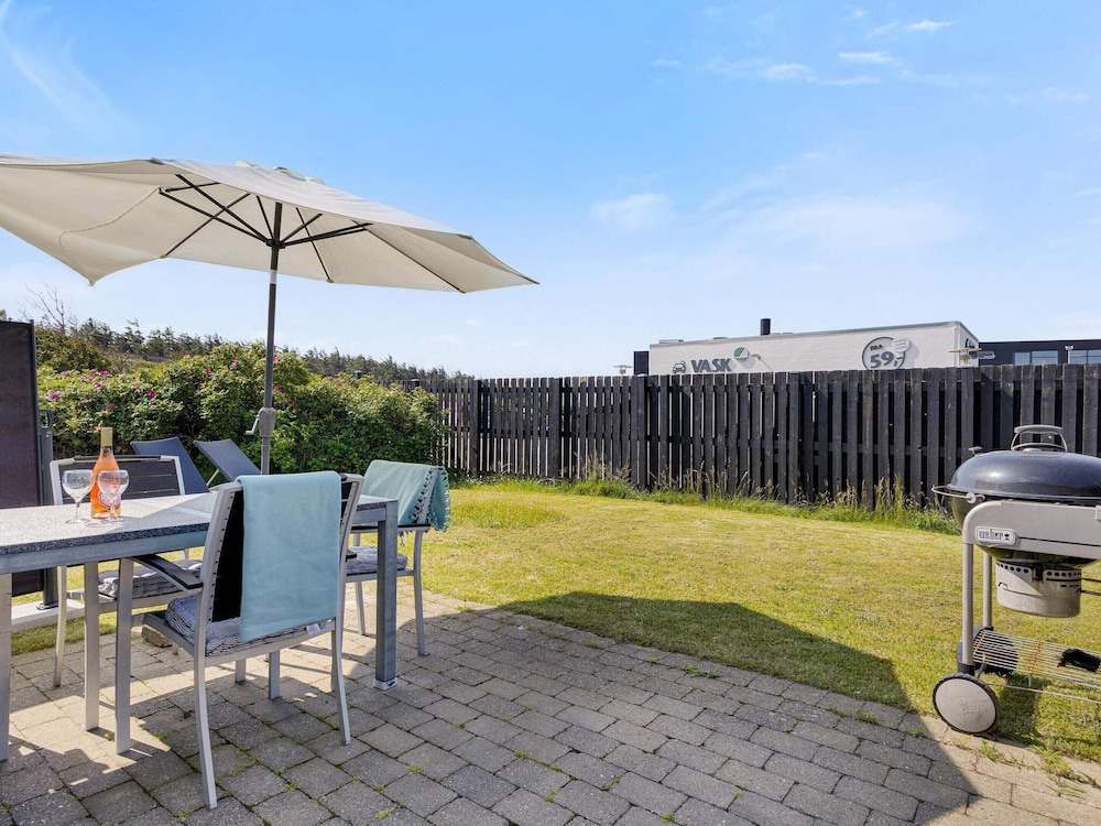 5 Star Holiday Home in Lokken
