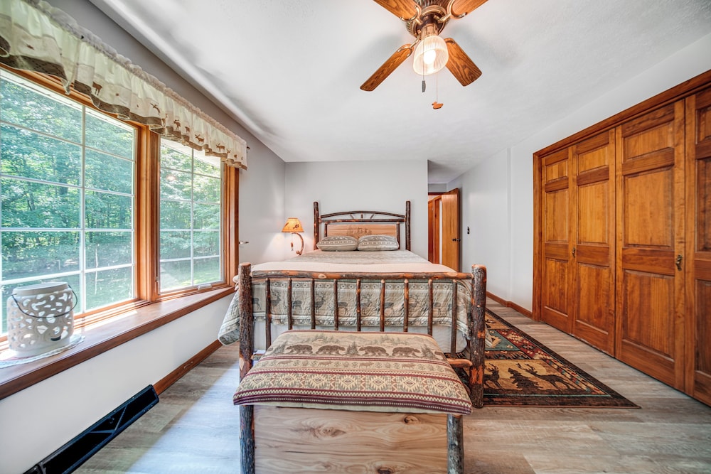 Pet-friendly Espyville Home w/ Yard & Fire Pit! view 4