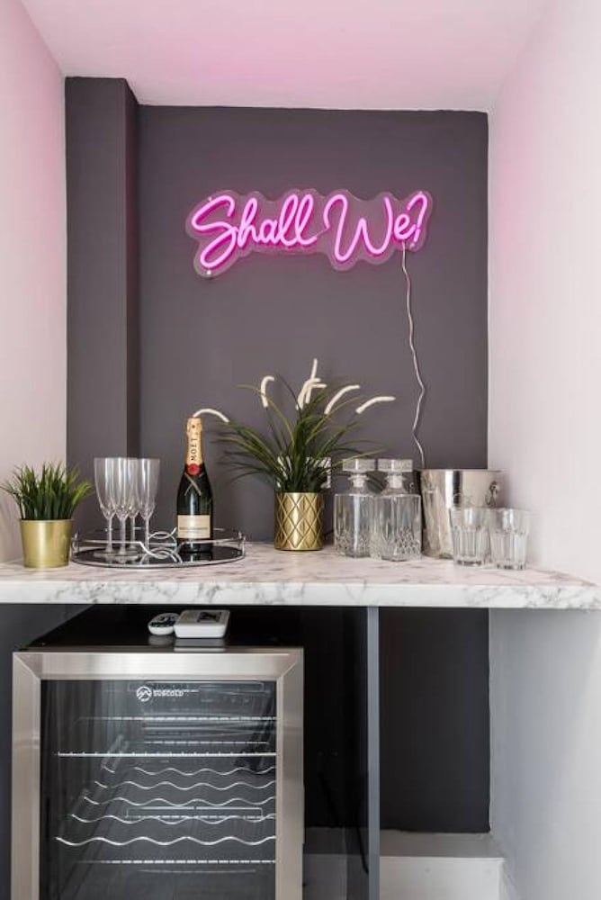Host Apartments Seel St Townhouse Apt I