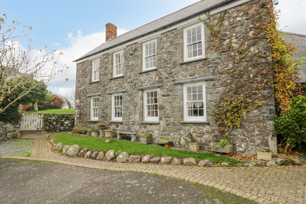 Helston Vacations - Eden House Wing - Property Image 1