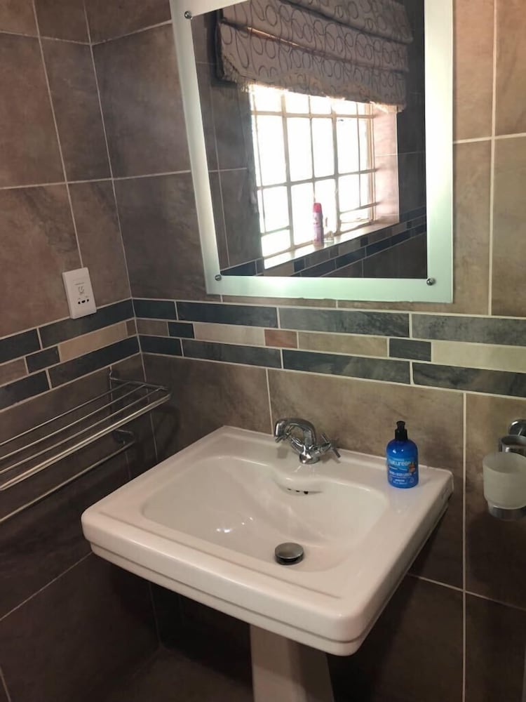 Khuvena Guest House