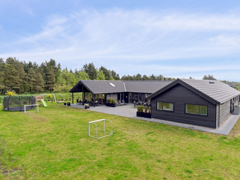 5 Star Holiday Home in Norre Nebel