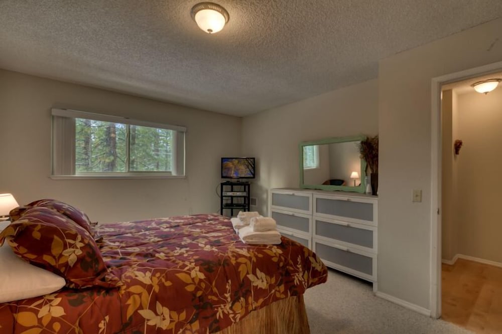 1200 Wildwood Unit 16