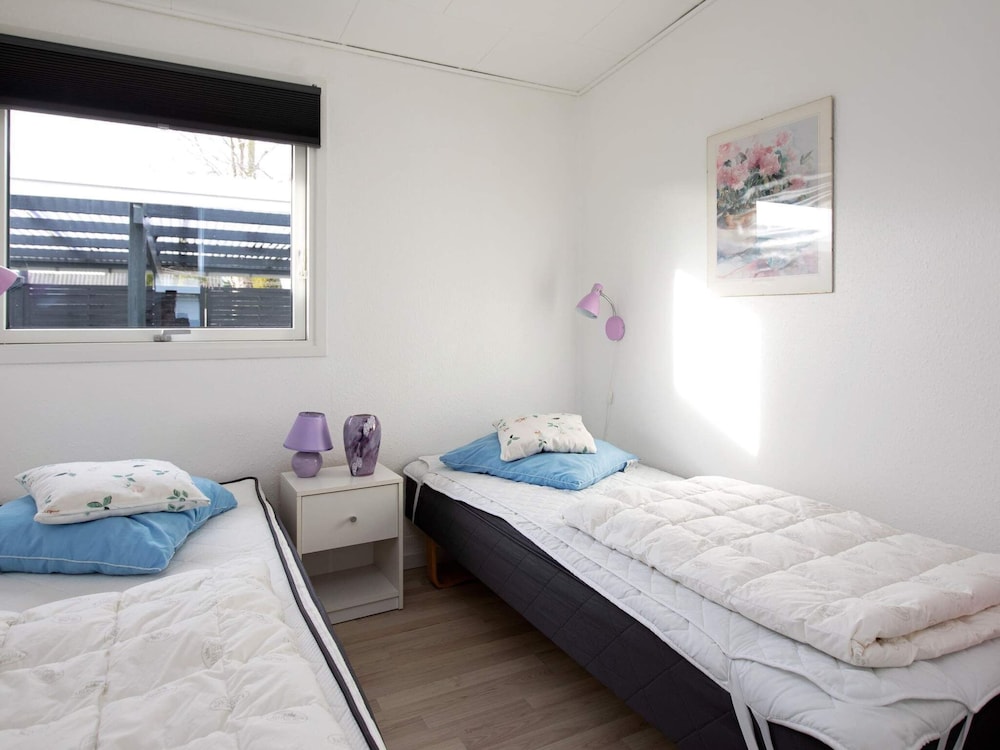 8 Person Holiday Home in Vaeggerlose