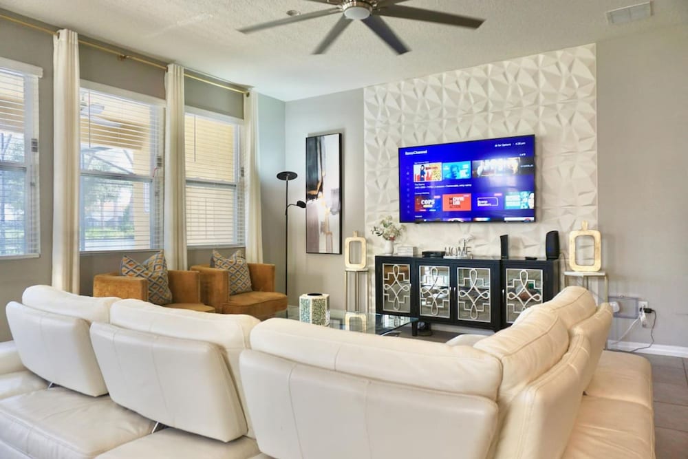 3kingbeds Spa Gameroom Solterra