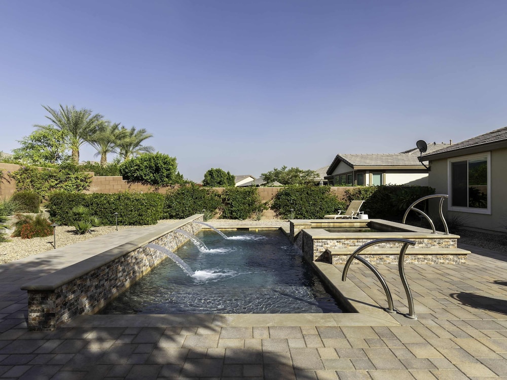 Paso Fino at the Polo Club 2 Bdrm 2 Bath w Pool