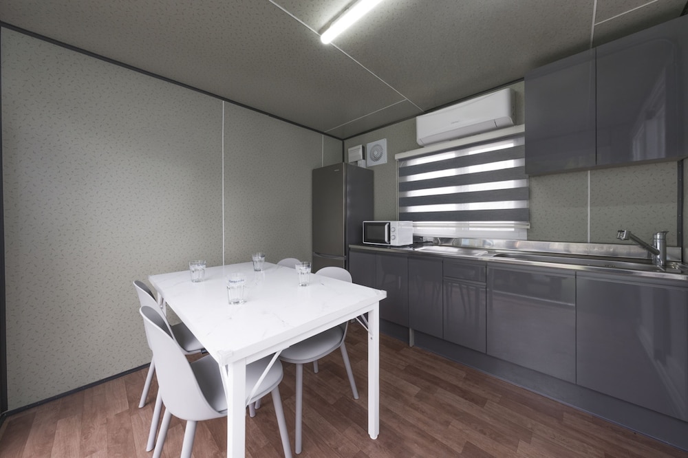 Gangneung Pinehill Park Pension&caravan
