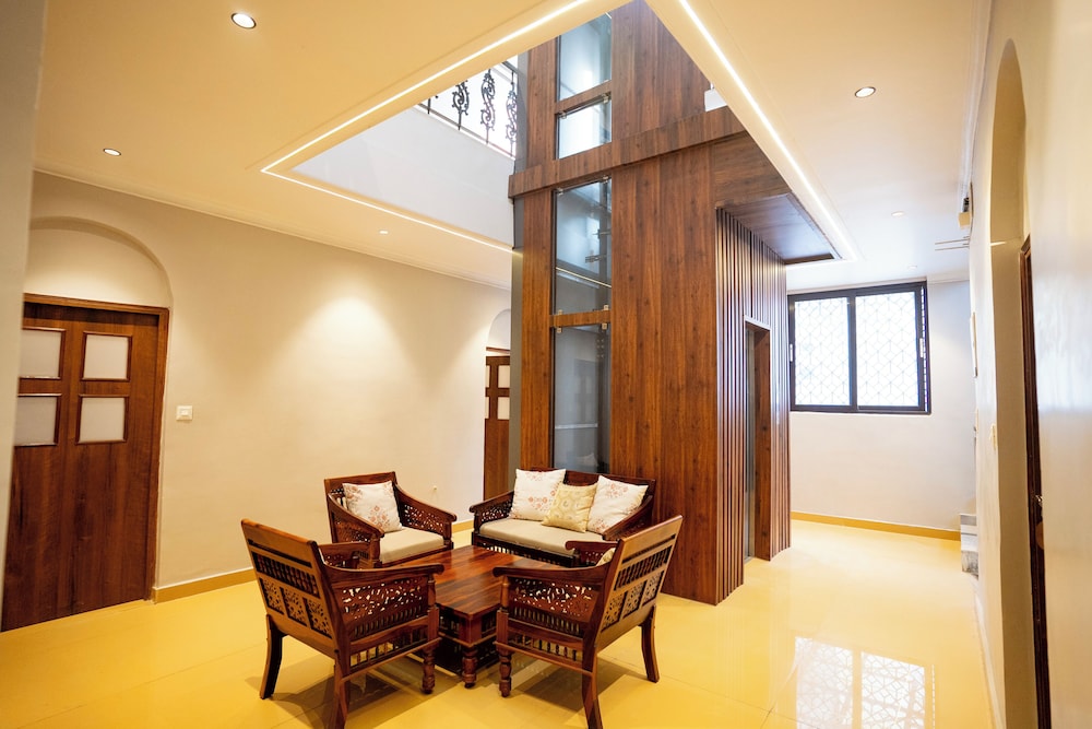 SHIVA KASHI HOTEL
