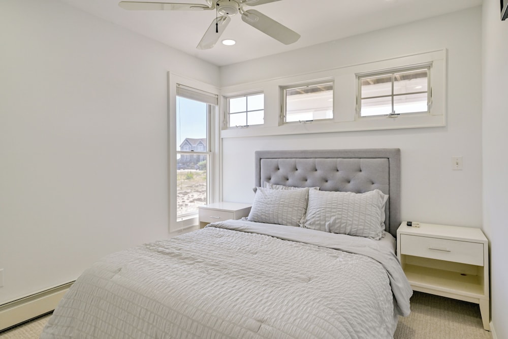 Panoramic Ocean Views: Westhampton Haven w/ Pool