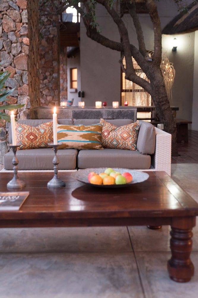 eKhaya Bush Villa