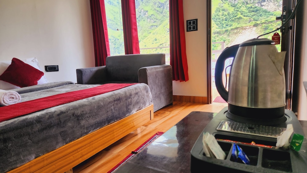Yamunotri Heli Resort