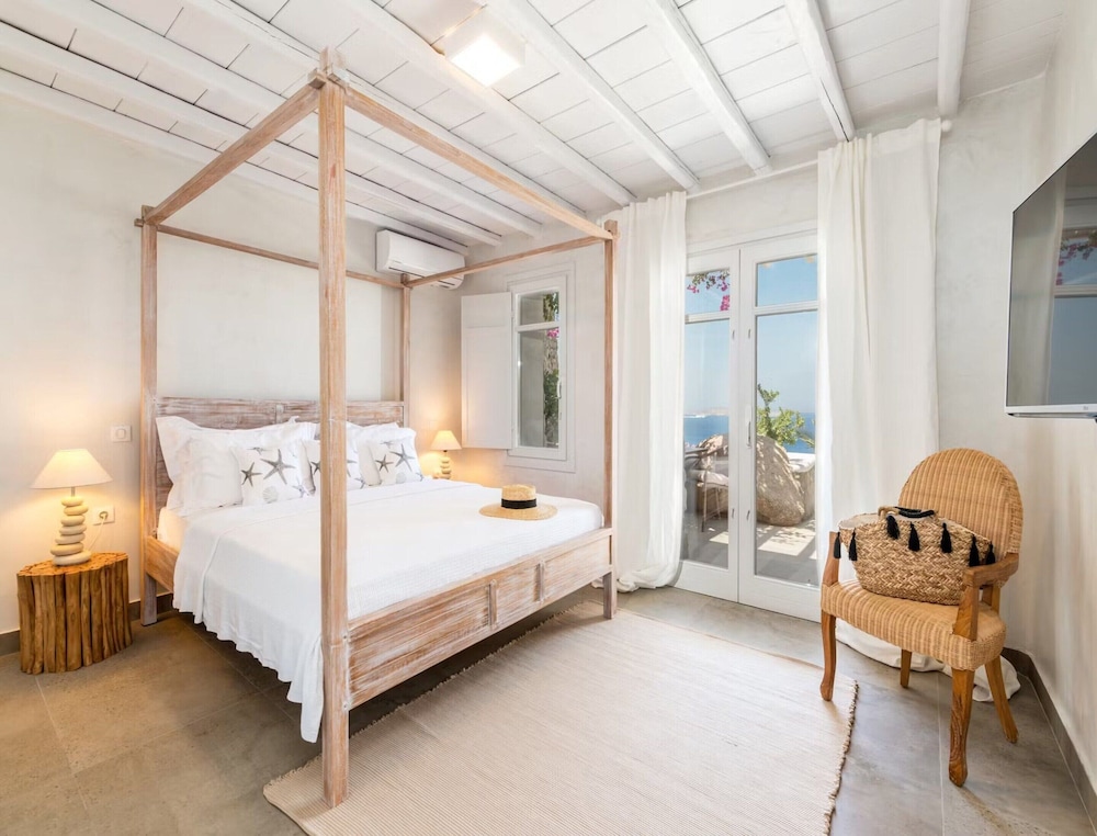 Villa With Views to Delos Island