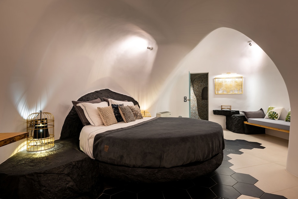 Daydream Luxury Suites
