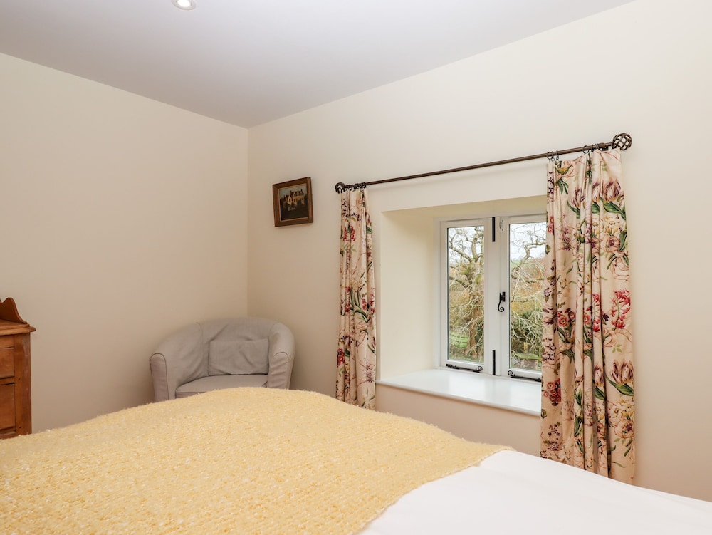 Dishcombe Cottage