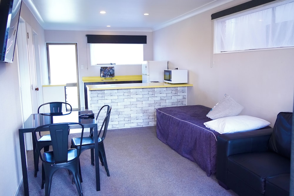 ACCOMMODATION GATEWAY MOTEL