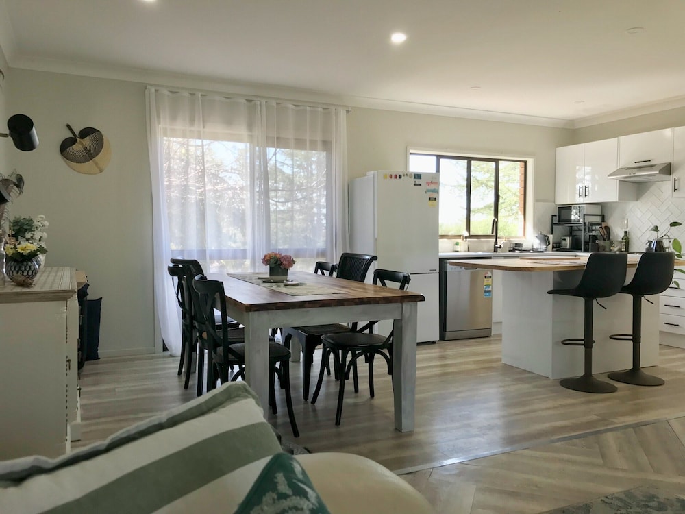 Spacious Family Retreat on the Edge of Tenterfield