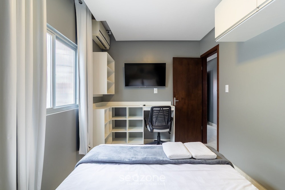 Apts Near the Beach w/ Full Amenities - RNC