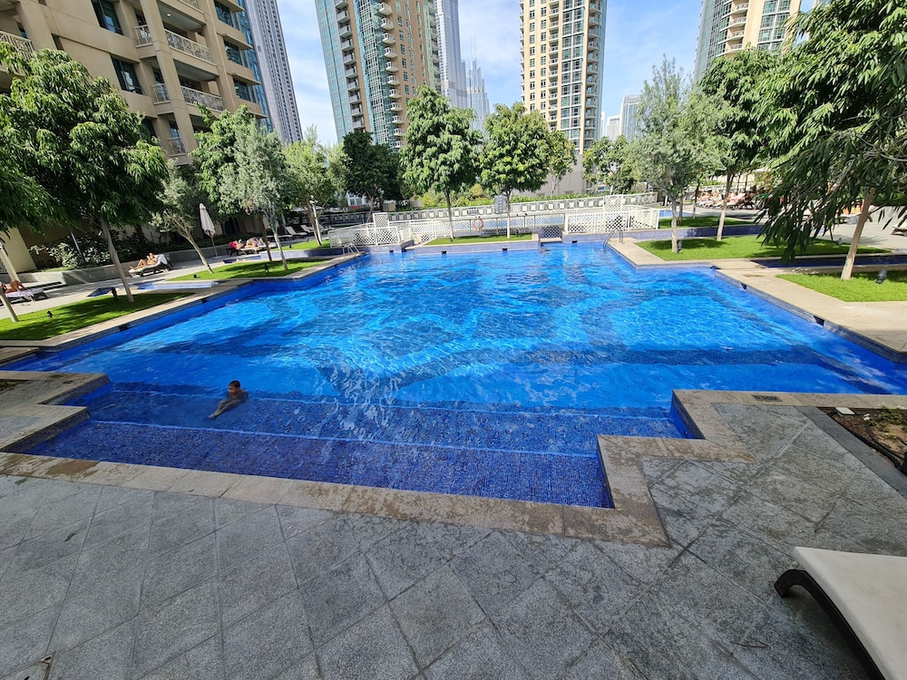 Marco Polo - 2 BR with Burj Khalifa View - 5 min to Dubai Mall