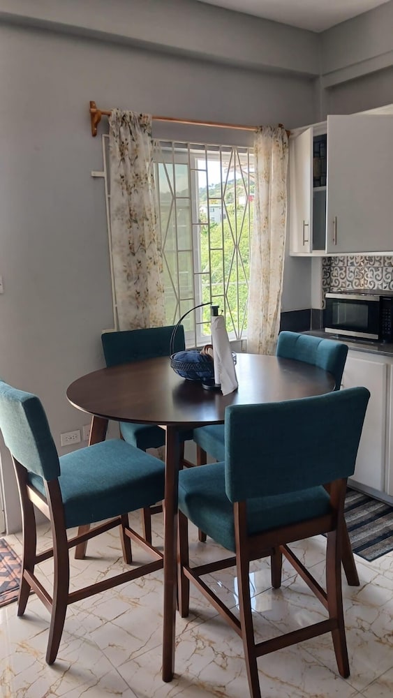 K & X Airbnb Apartments