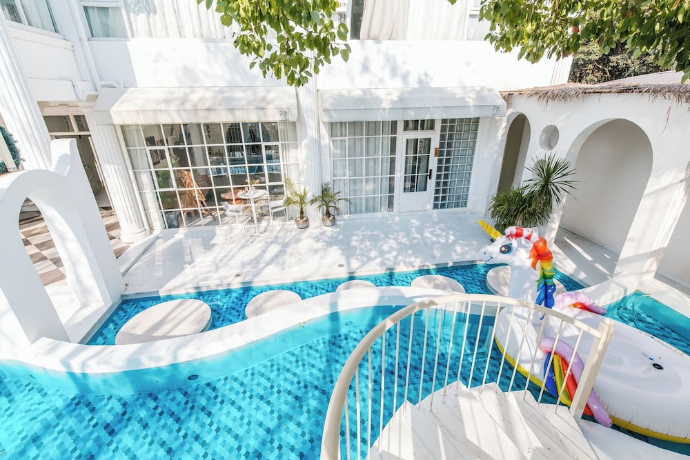 Shanghai Ruochu Designer Guesthouse-Near Shanghai Pudong Airport & Disneyland