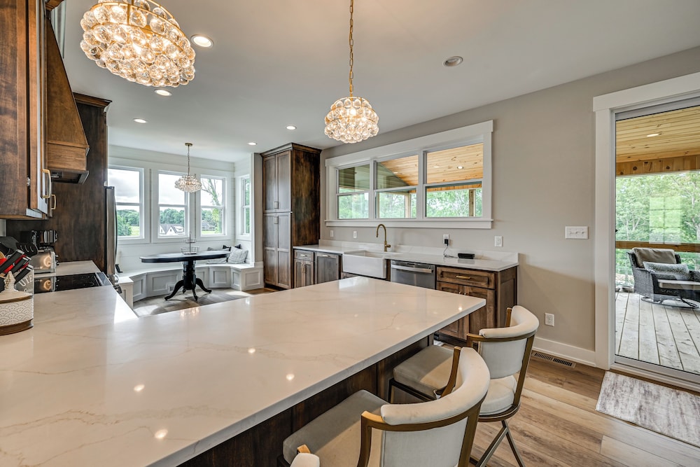 14 Mi to Mammoth Cave NP: Spacious Family Home