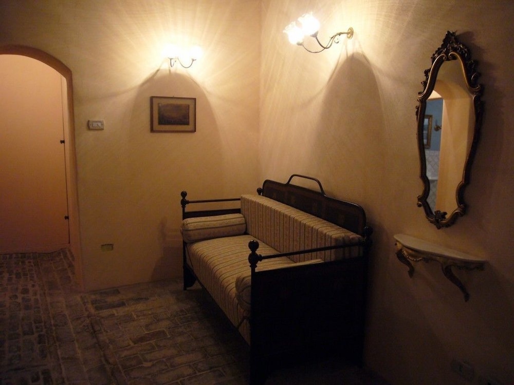 Borgo Storico Cisterna