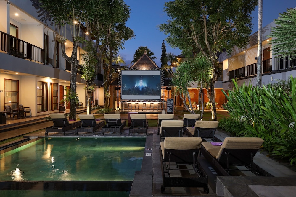 Amadea Resort & Villas - Image 2