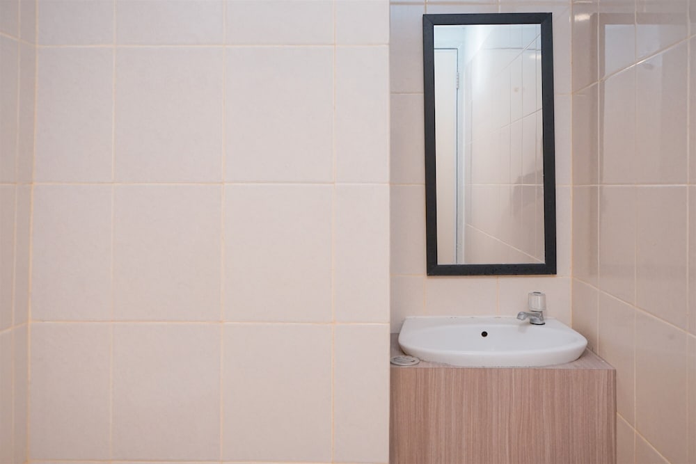 Good Place and Homey 2BR at Apartment Serpong Greenview