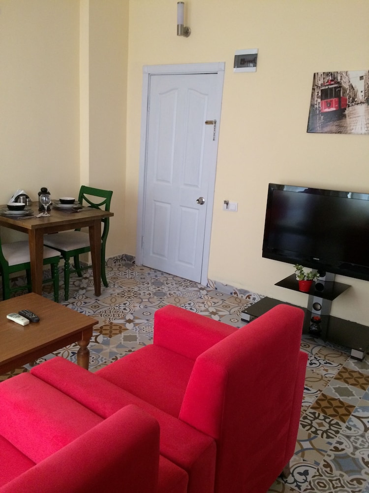 Turkish Apart Hotel