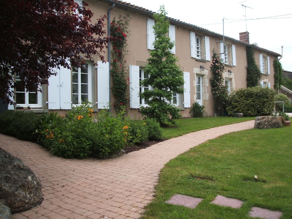 Photo 36