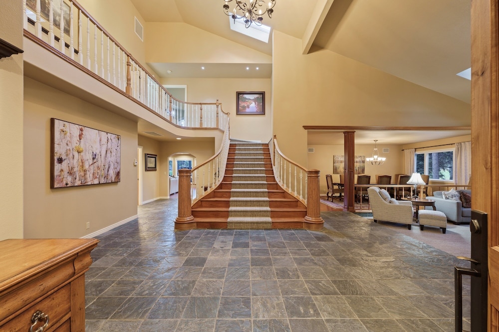 Winners Circle 30 5 Bedroom Home