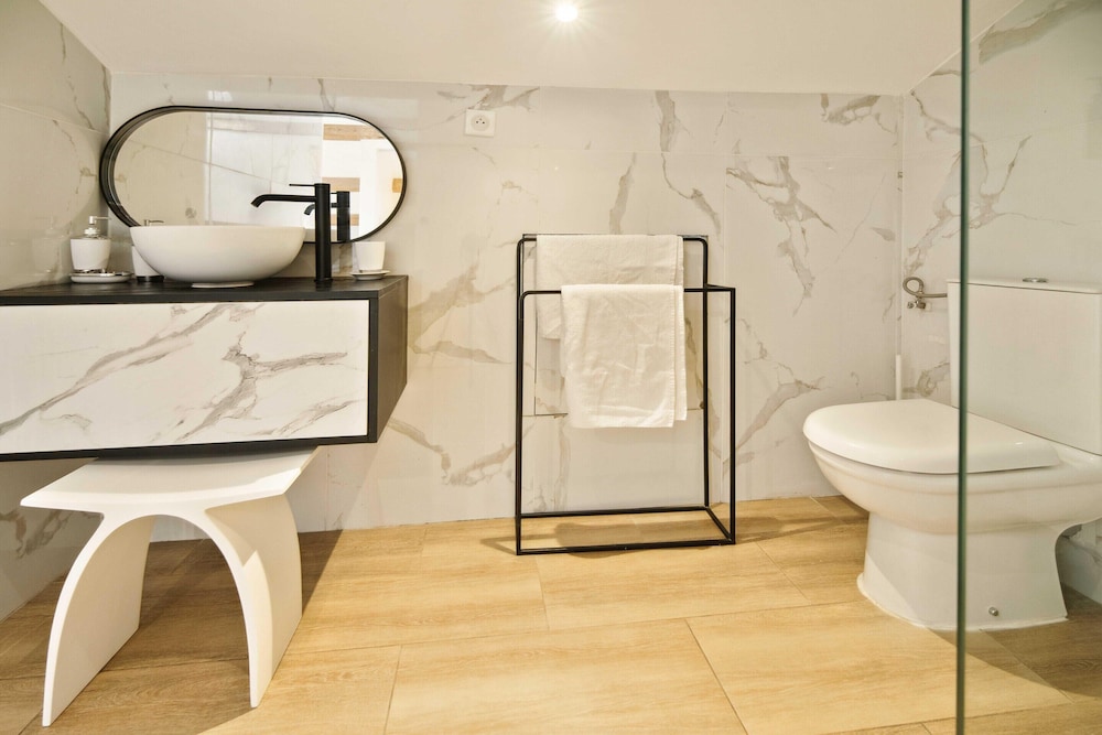Bright Apartment - AC- 2P - Center of St Tropez