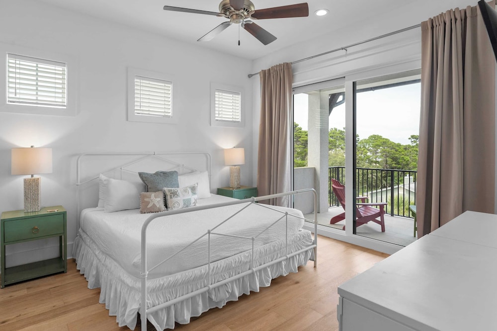 Walk to Beach + Pool, Hot Tub & Game Room 30A Ohana Grande by Avantstay