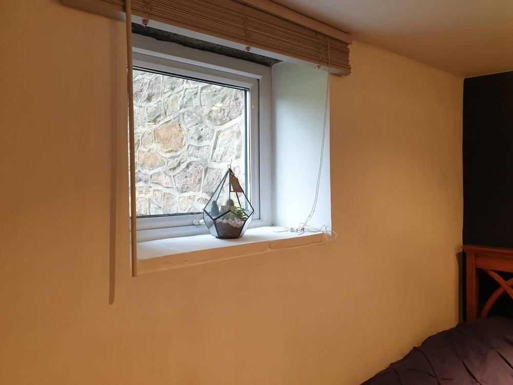 Cottage Hurst Green Sleeps 4, Views view 5
