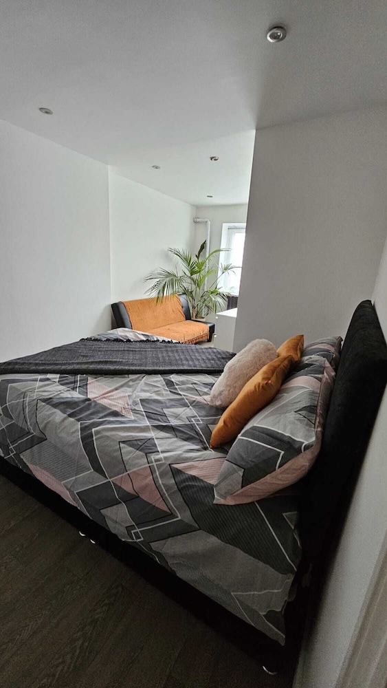 Luxurious 2-bed Apartment, Duchy Cosy Corner