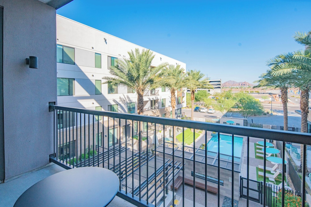 ROVE LIVING/KB - Trovita Rio
