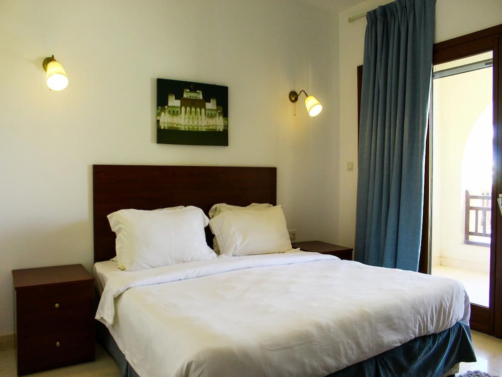 Luxurious Marina View Stay