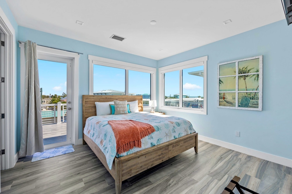 Luxury Waterfront Oasis w Heated Pool and 50 Dock view 2