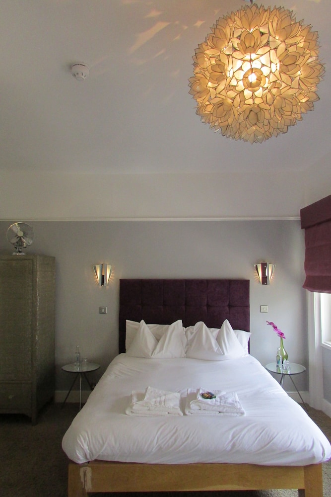 The Oriental - Guest House view 4