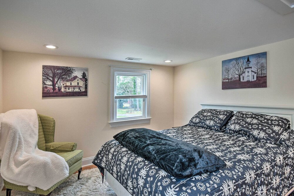 Charming Cape Charles Vacation Rental Home! view 5