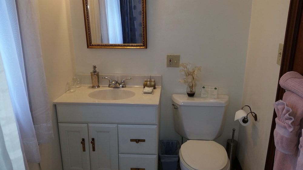 Atlantic Ark Inn - Property Image 1