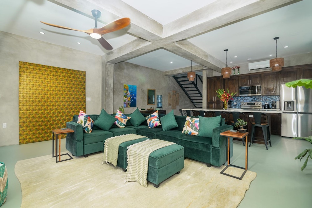Conmigos 3 Bedroom Condo - Unit 2
