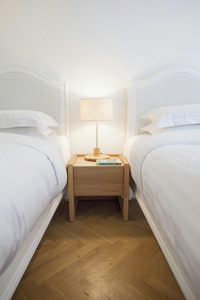 Ossington Street by Onefinestay