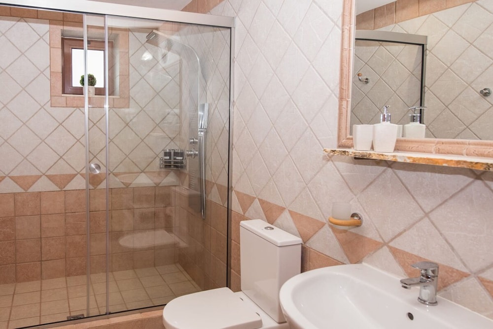 Ydria Villa C Stonebuild