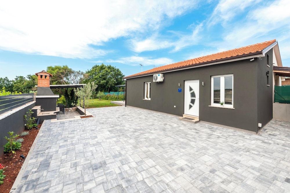 Holiday House Sandi