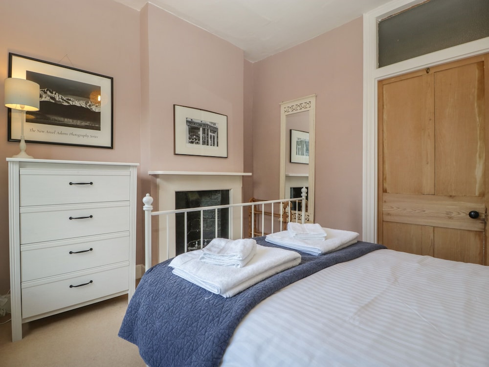 Woodlands Cottage view 3