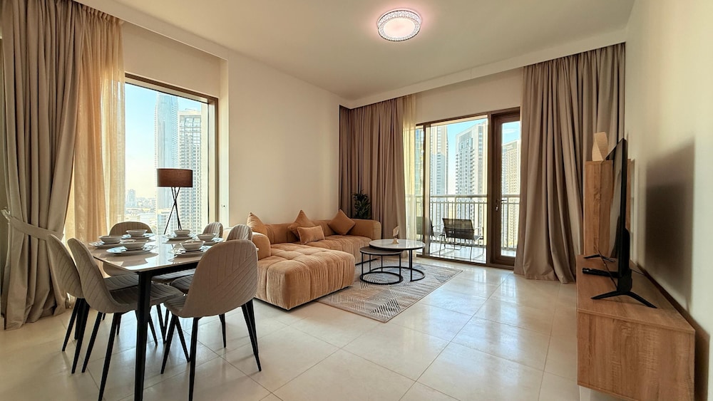 Premium 2 Bedroom Creek Horizon