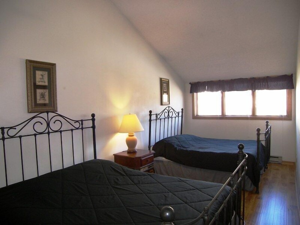 Fox Pine Lodge 4 Bed 4 Bath Condo